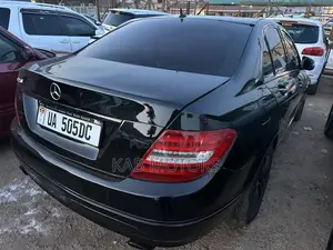 Mercedes-Benz C200 2008 Black