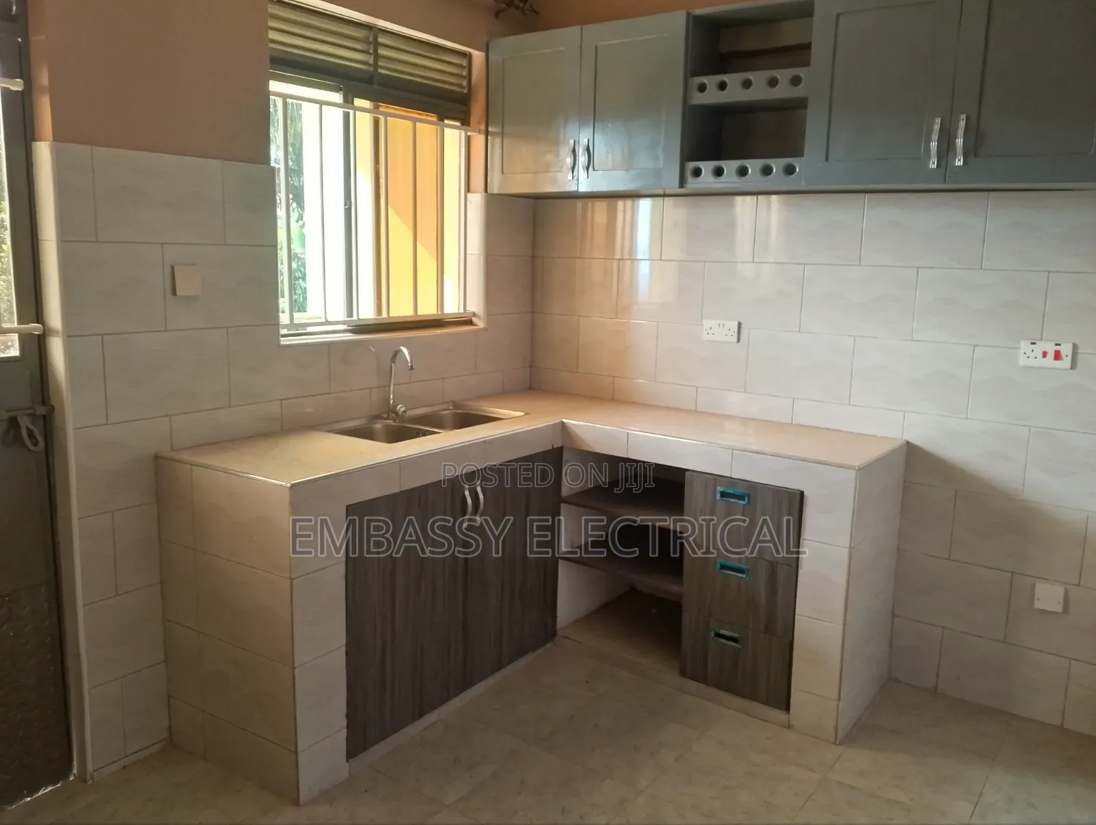 Furnished 2bdrm House in Hosanna Estate, Central Division for rent