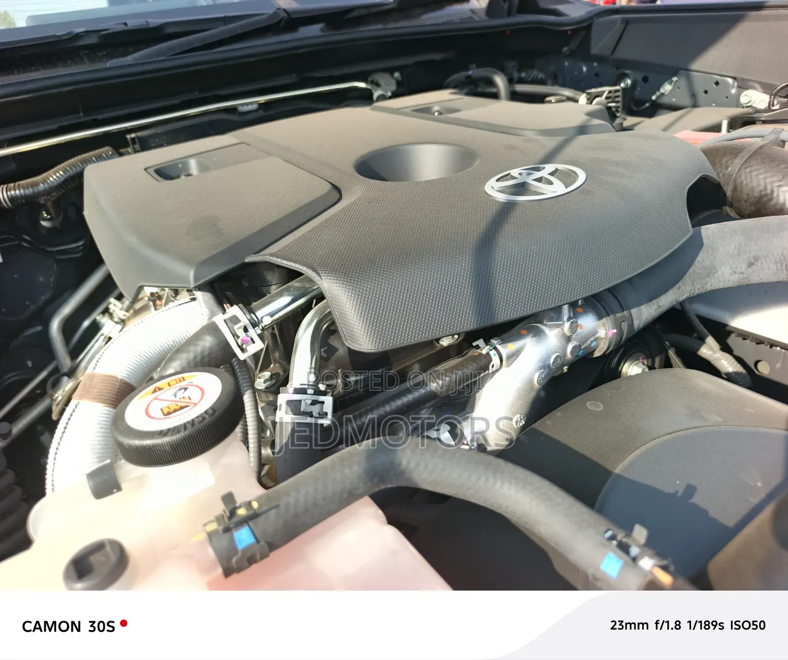New Toyota Hilux 2025 Gray