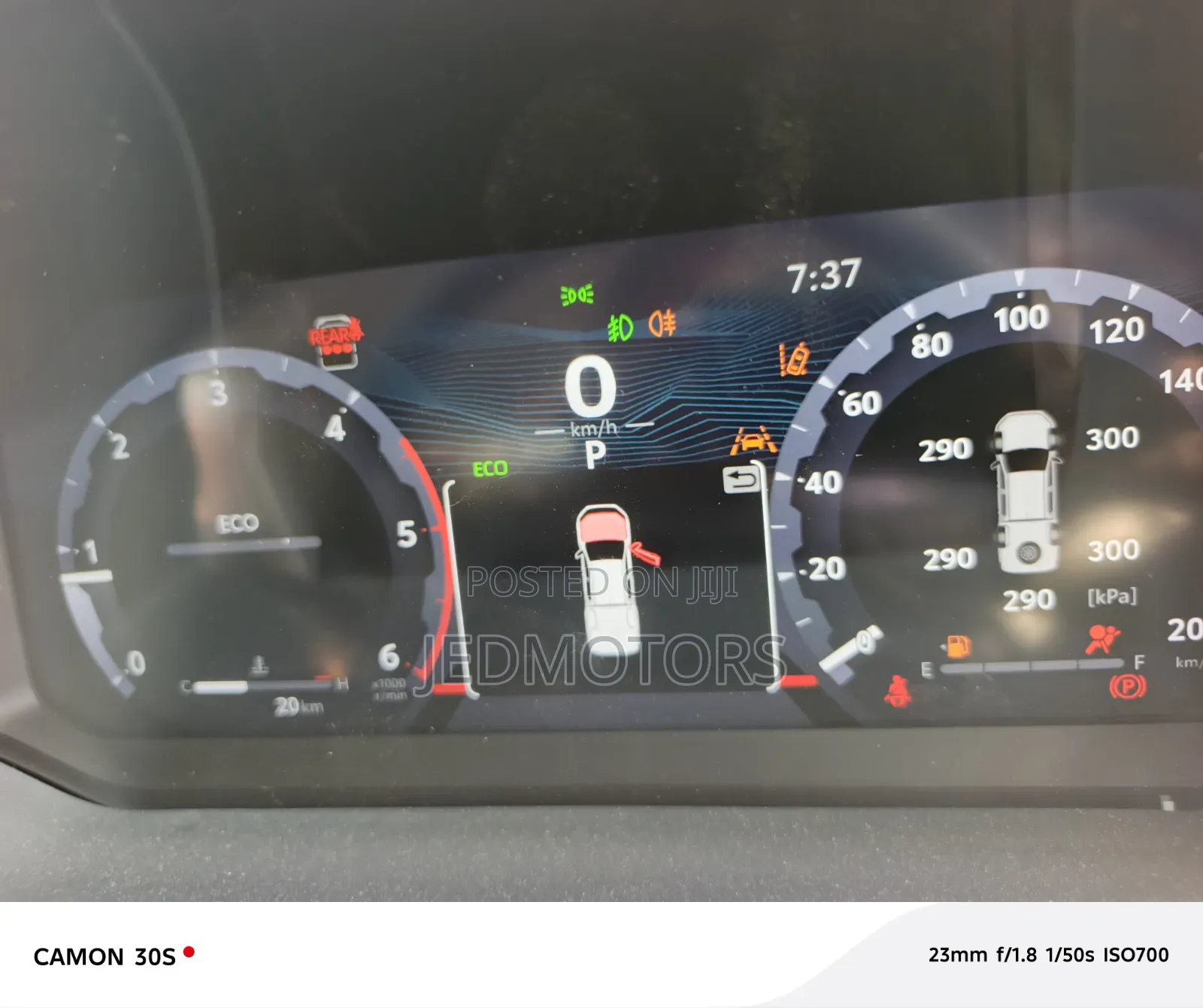 New Toyota Hilux 2025 Gray