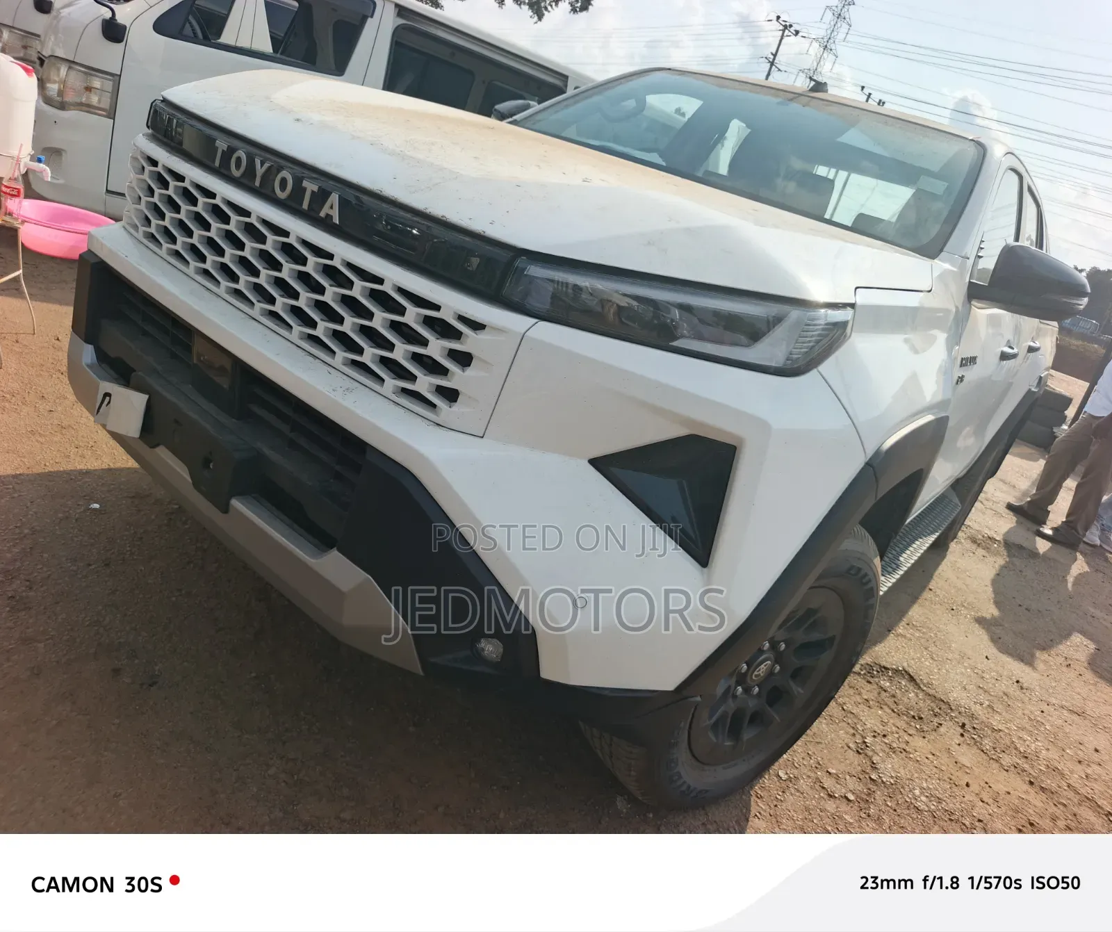 New Toyota Hilux 2025 White