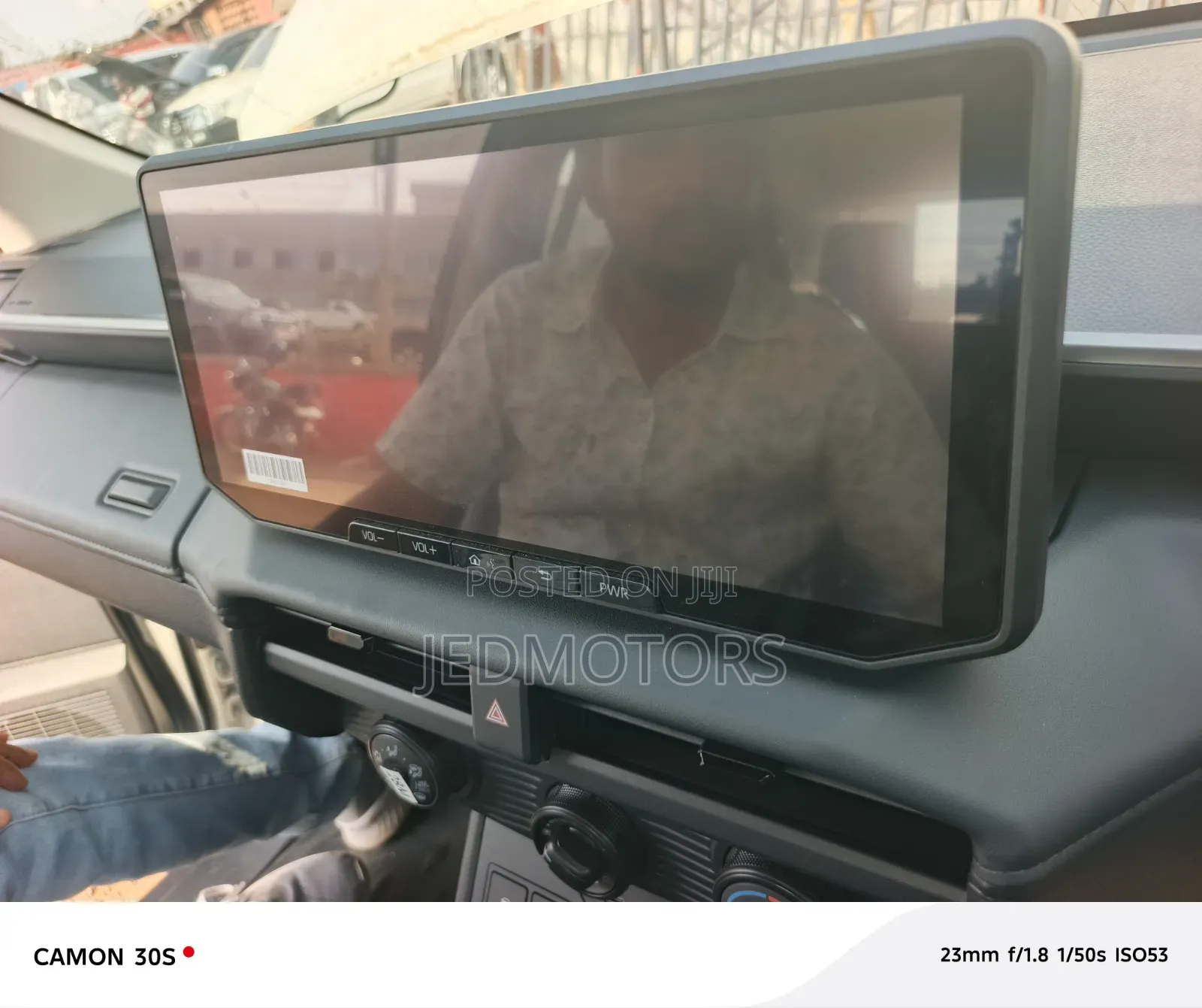 New Toyota Hilux 2025 White