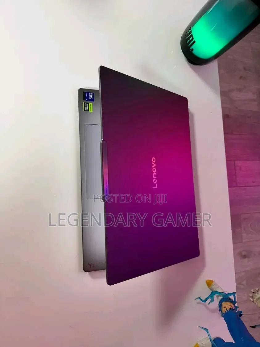 Laptop Lenovo Yoga Pro 9i Aura Edition 24GB Intel Core Ultra 9 SSD 1T