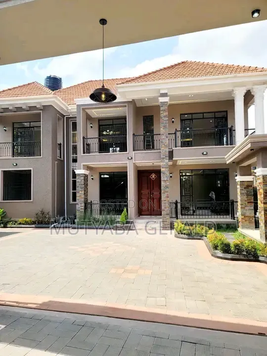 4bdrm Duplex in Lweza Kiggo, Central Division for rent