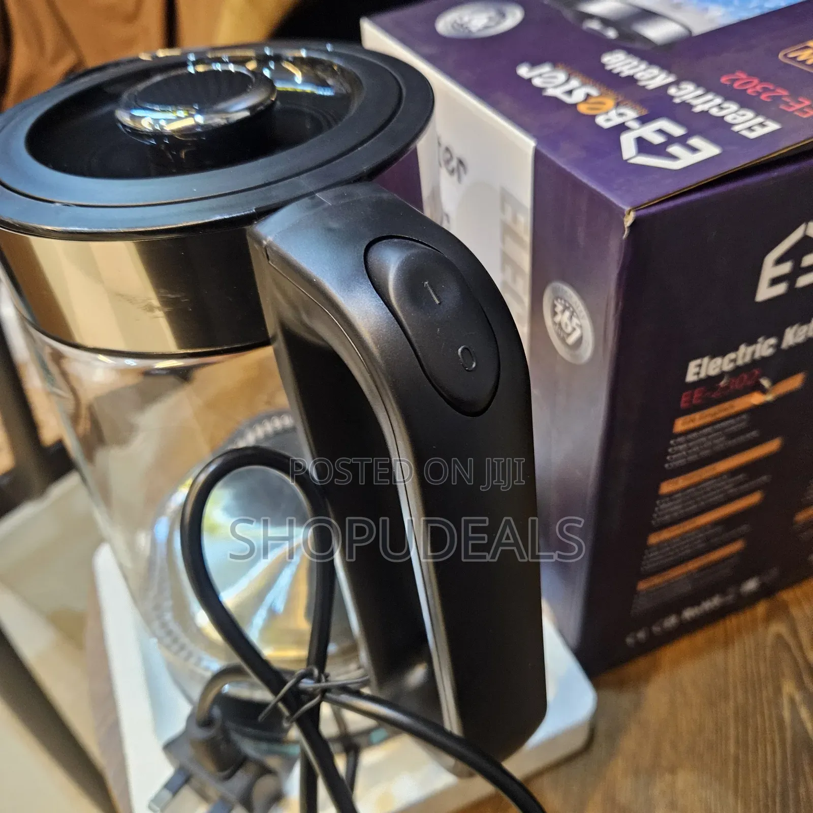 Bester Ee-2302 Is a 1500w Glass Electric Kettle