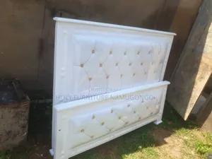 Bed 5by6 Wood Made