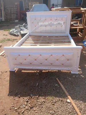Bed 5by6 Wood Made