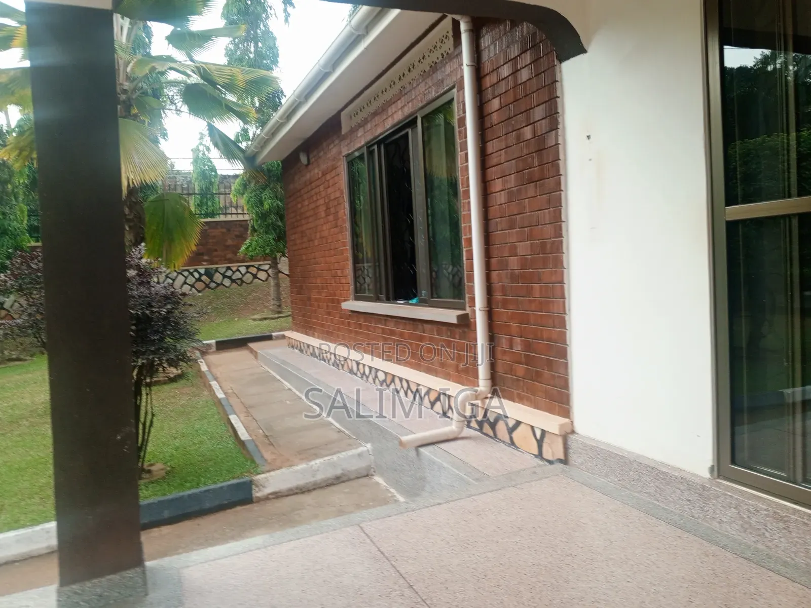 4bdrm Bungalow in Kololo Property, Central Division for rent
