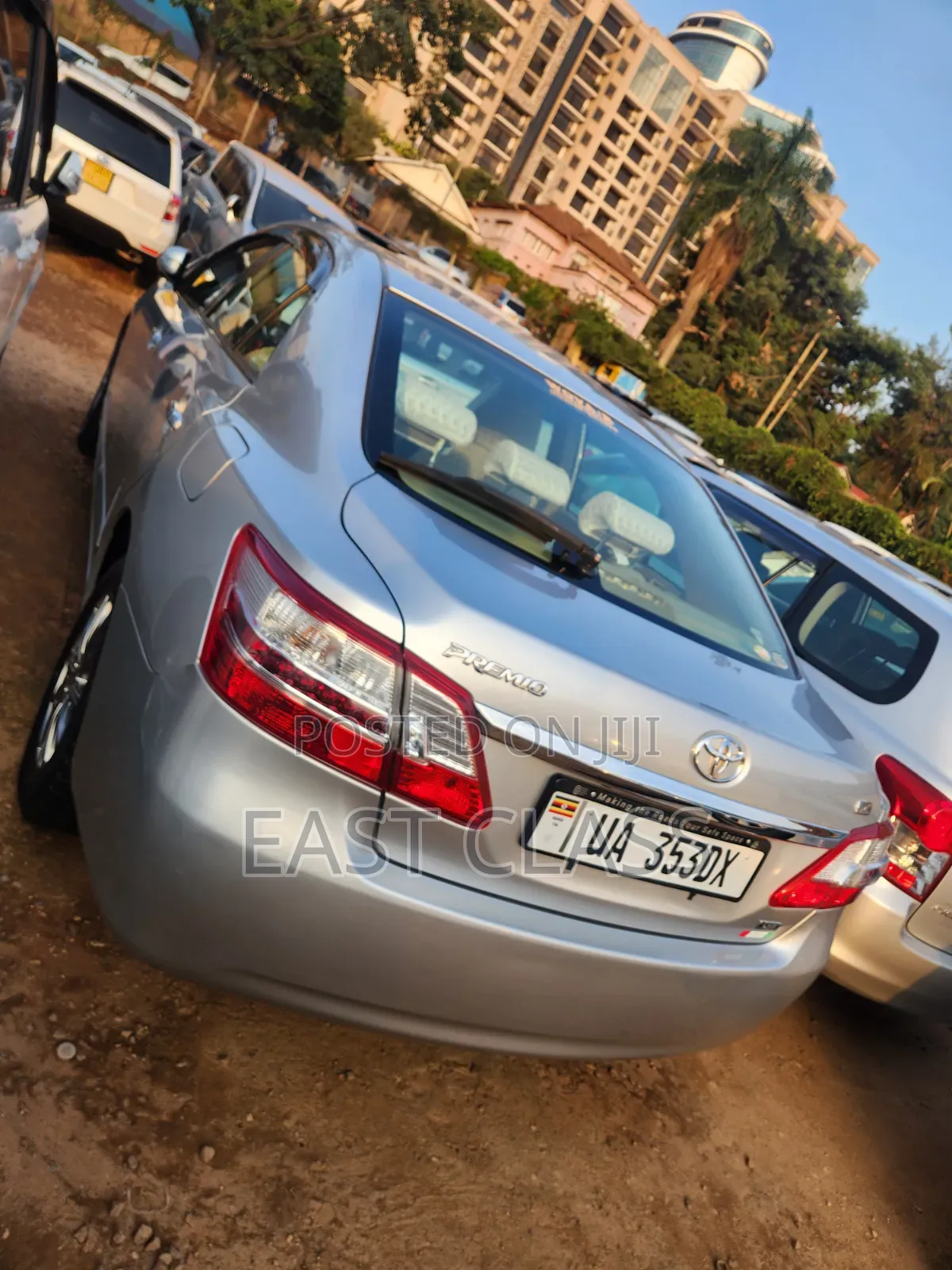Toyota Premio 2012 Silver