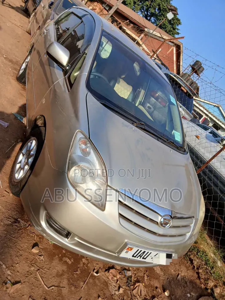 Toyota Corolla Spacio 2004 Silver