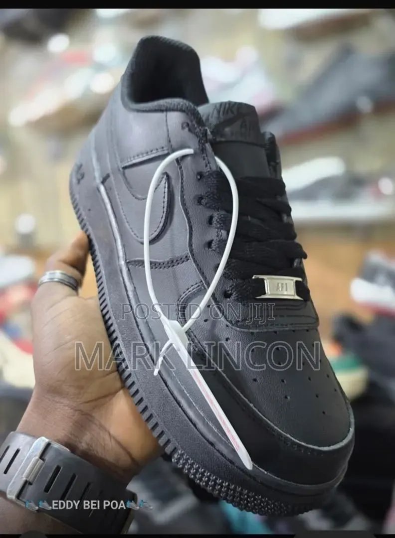 Nike Air Force 1