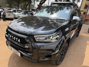 Toyota Hilux 2018 Black