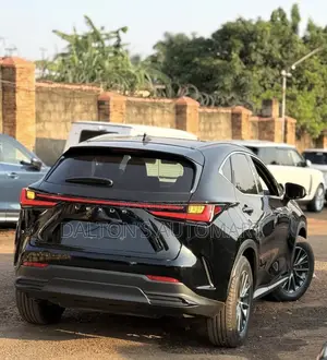 Lexus NX 350h AWD 2023 Black