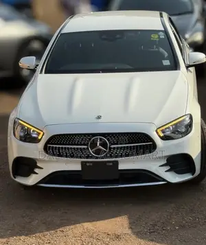 Mercedes-Benz E300 2020 White