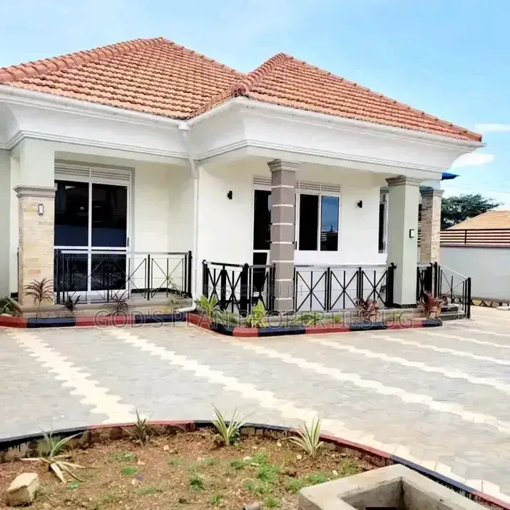 4bdrm Bungalow in Kigo Estate, Central Division for rent