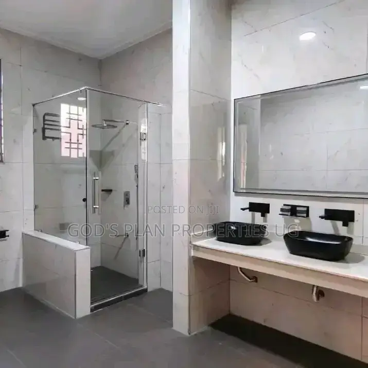 4bdrm Bungalow in Kigo Estate, Central Division for rent