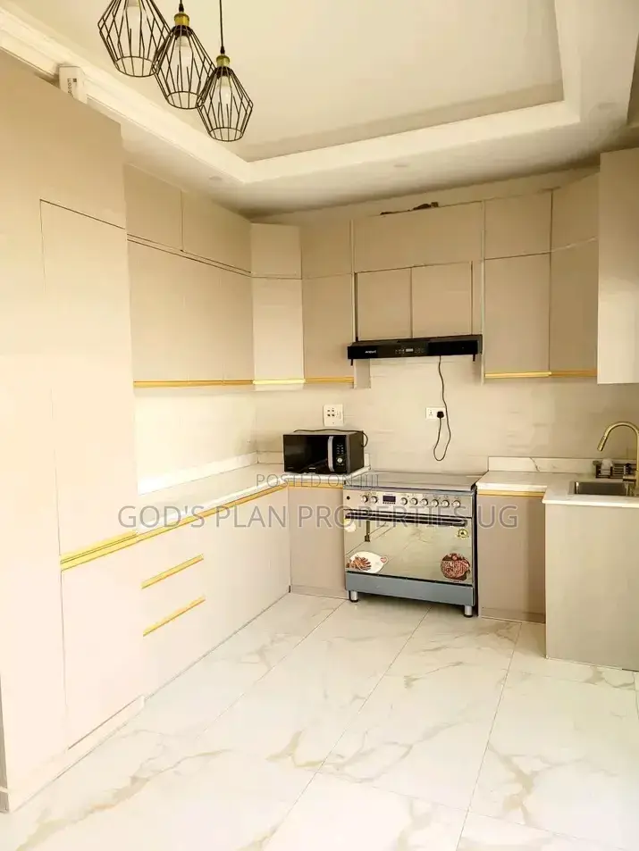 5bdrm Duplex in Kigo Munyonyo, Central Division for rent