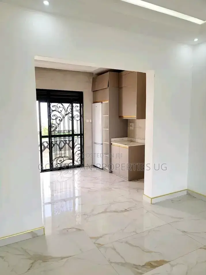 5bdrm Duplex in Kigo Munyonyo, Central Division for rent