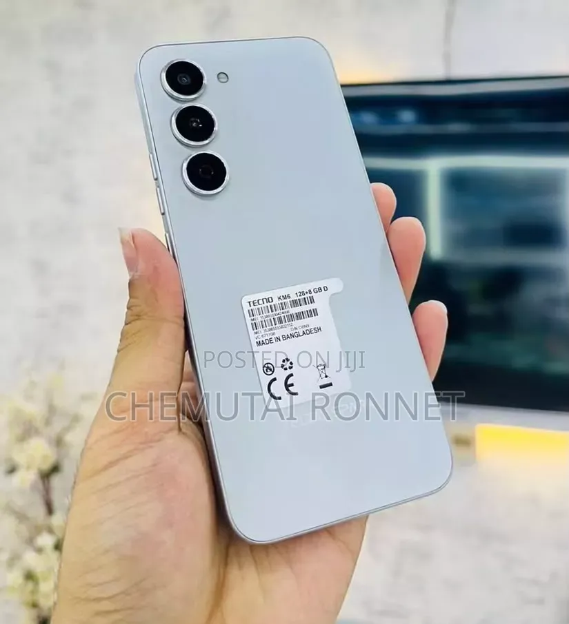New Tecno Camon 40 Pro 4G 256 GB Silver