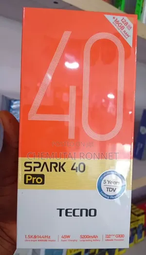 New Tecno Camon 40 Pro 4G 256 GB Silver