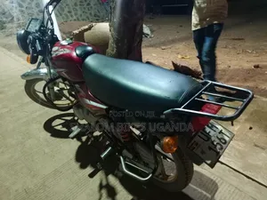 Bajaj CT 125X 2023 Red