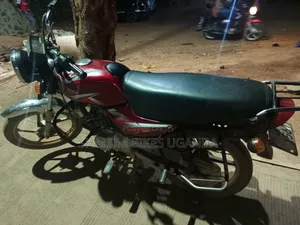 Bajaj CT 125X 2023 Red