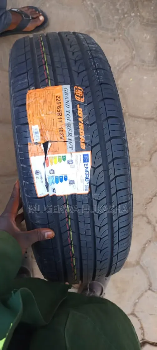 Car Tryes Wheels [Tires] for All Cars. Sienta, Wish, Taxi, All Toyota,