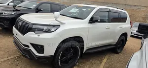 Toyota Land Cruiser Prado 2023 White