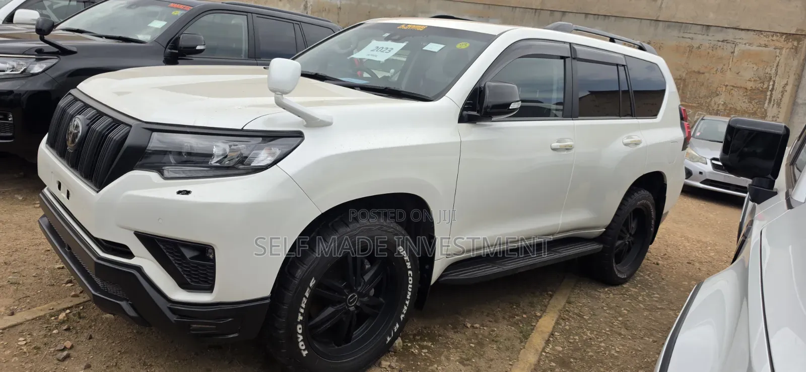 Toyota Land Cruiser Prado 2023 White