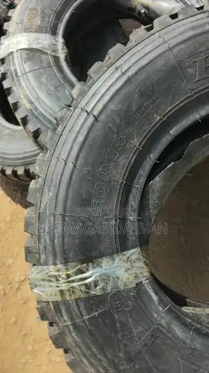750r16 Onyx Tyres Mudgrip