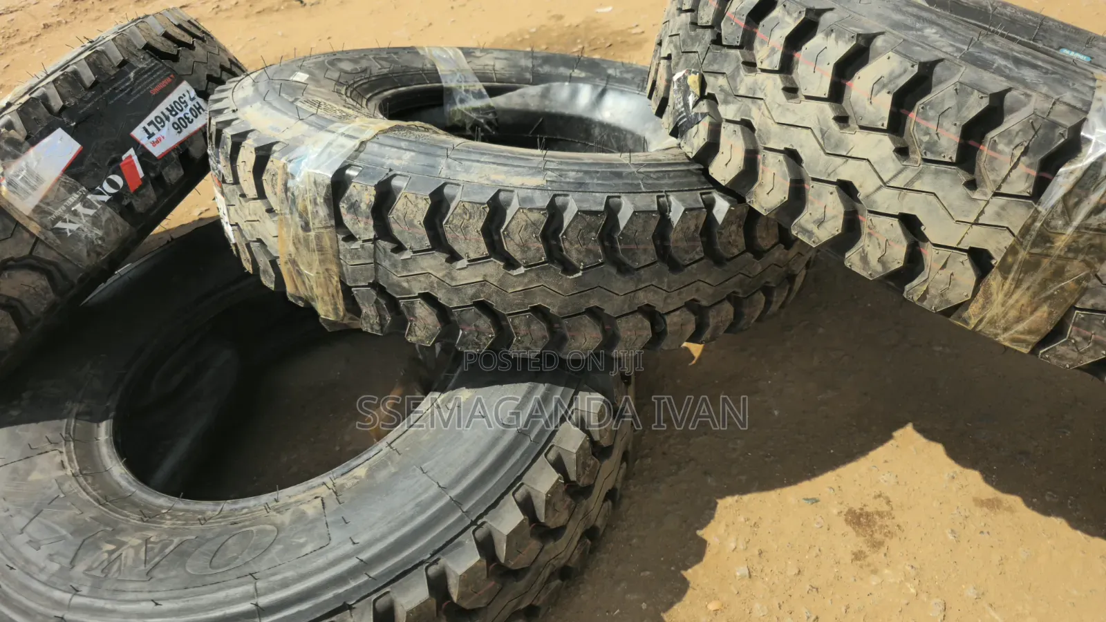 750r16 Onyx Tyres Mudgrip