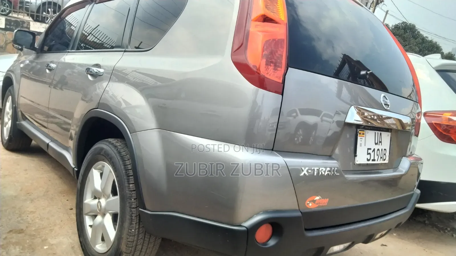 Nissan X-Trail 2011 Gray