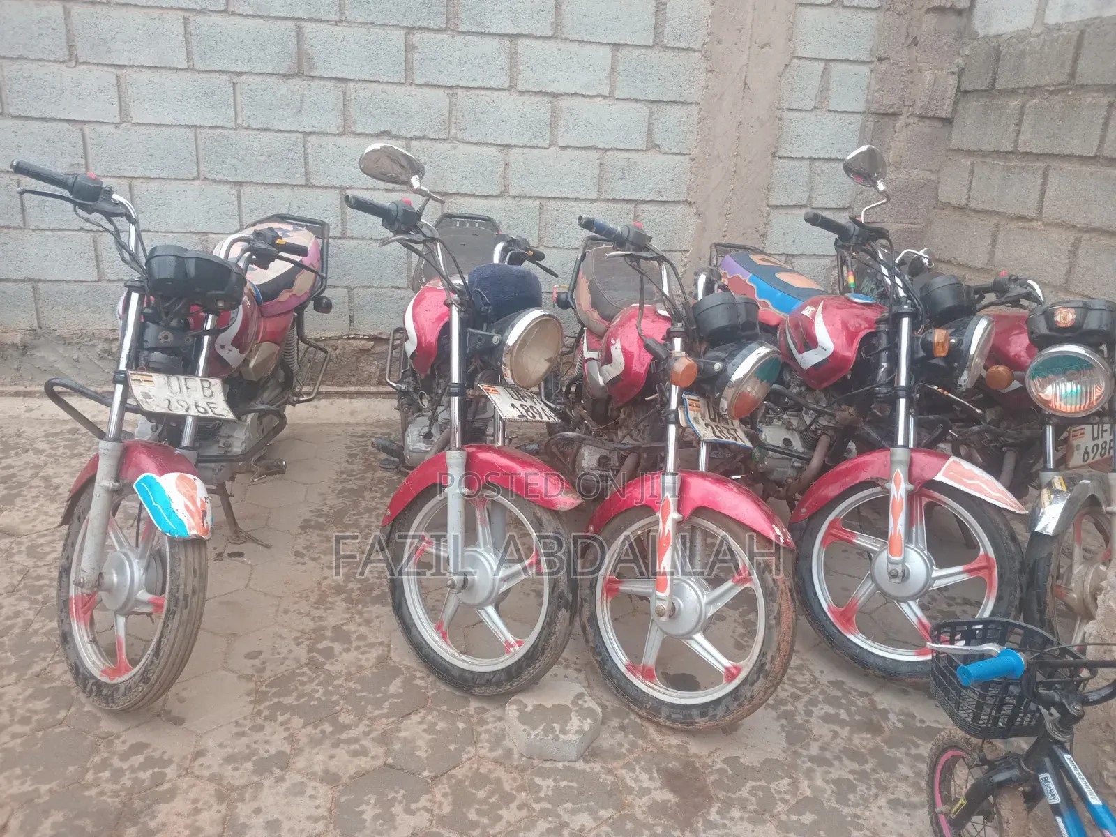 TVS HLX 125 1998 Red