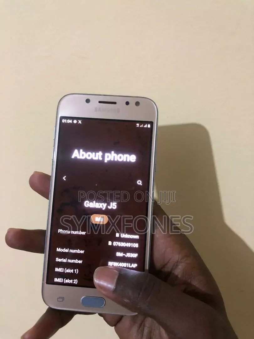 Samsung Galaxy J5 16 GB Gray