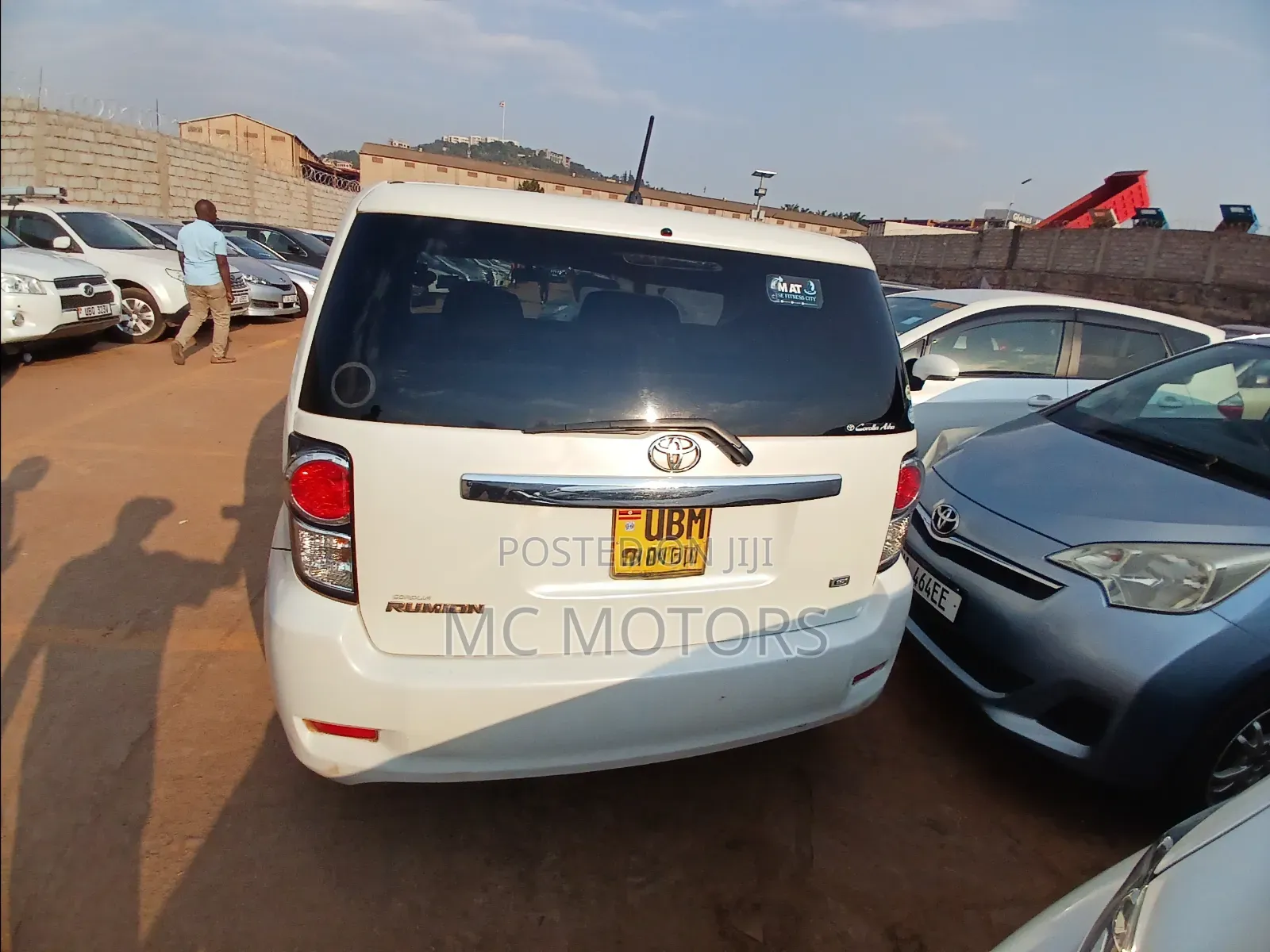 Toyota Corolla Rumion Hatchback 1.5 FWD 2011 White