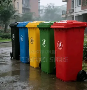 Pearl Plastic Dust Bins