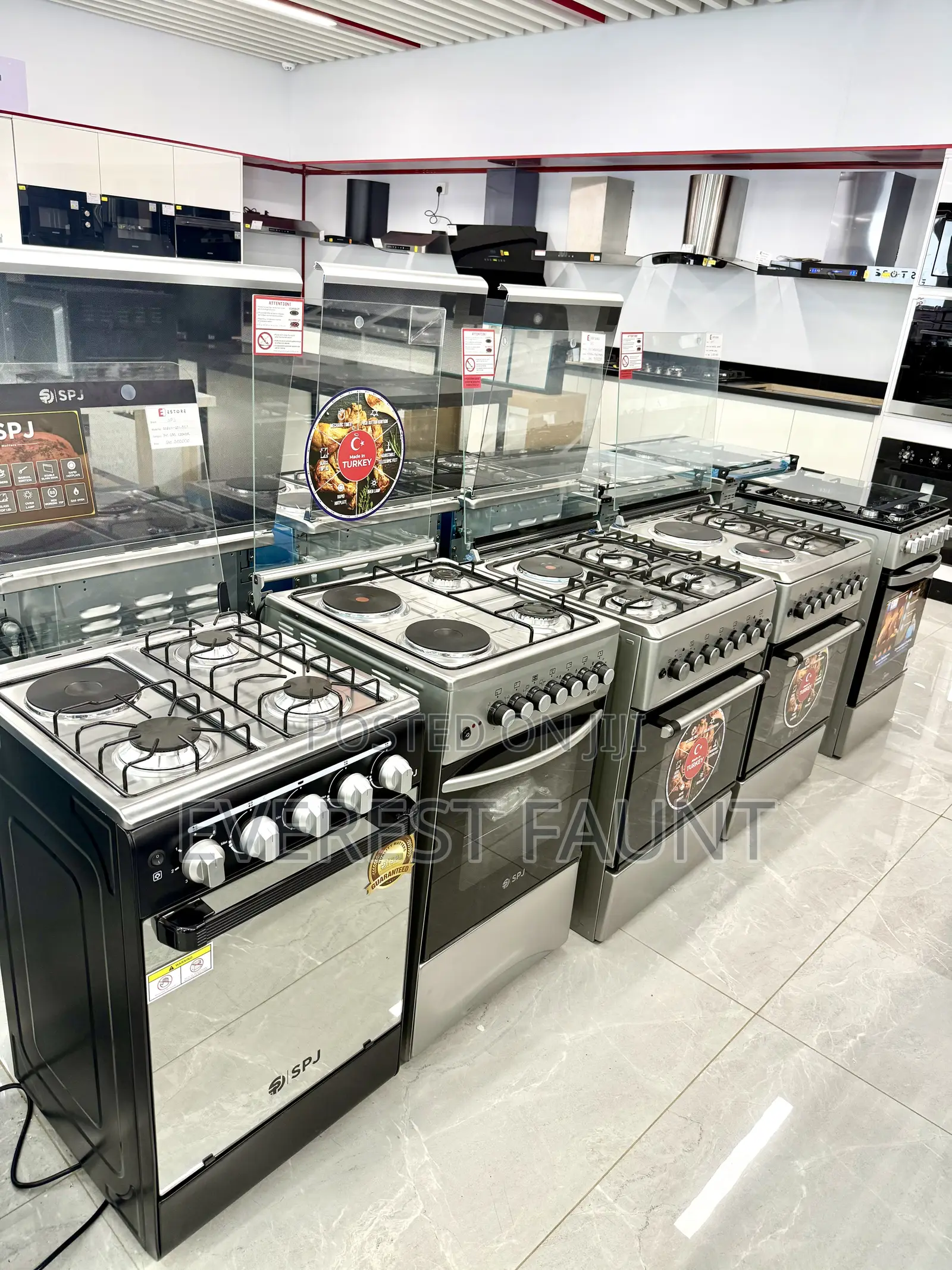 Cooker 3 Gas 1 Electric in SPJ Turkey