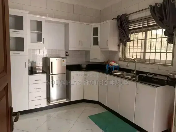 2bdrm Apartment in Kigo Munyonyo, Central Division for rent