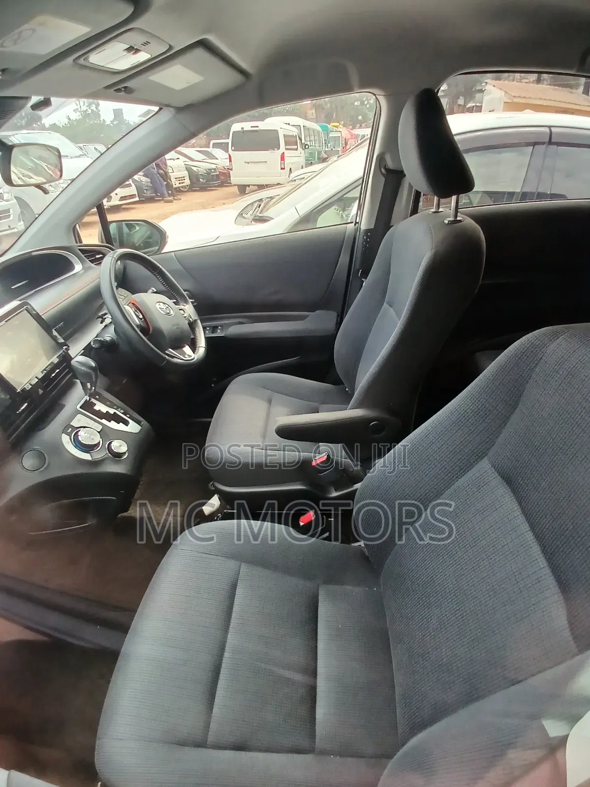 Toyota Sienta 2016 Black