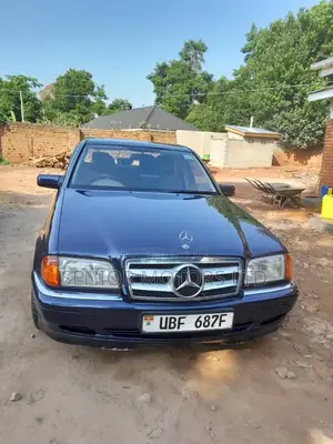 Mercedes-Benz C200 2002 Blue