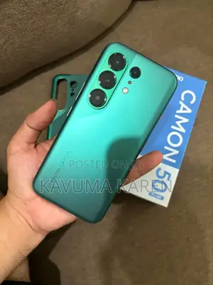 New Tecno Camon 50 Ultra 256 GB Green