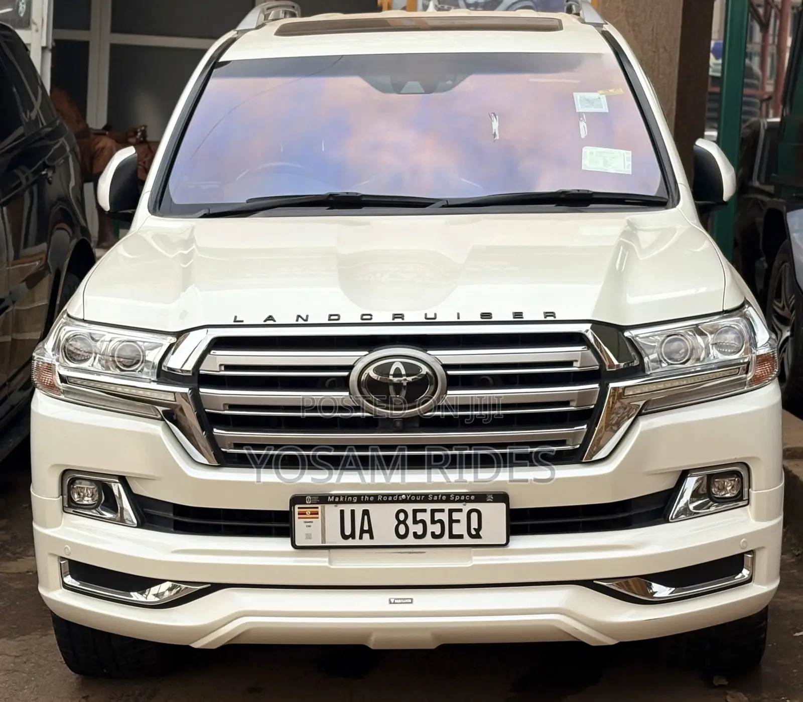 Toyota Land Cruiser 4.6 V8 ZX 2018 White