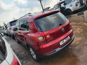 Volkswagen Tiguan 2015 Red