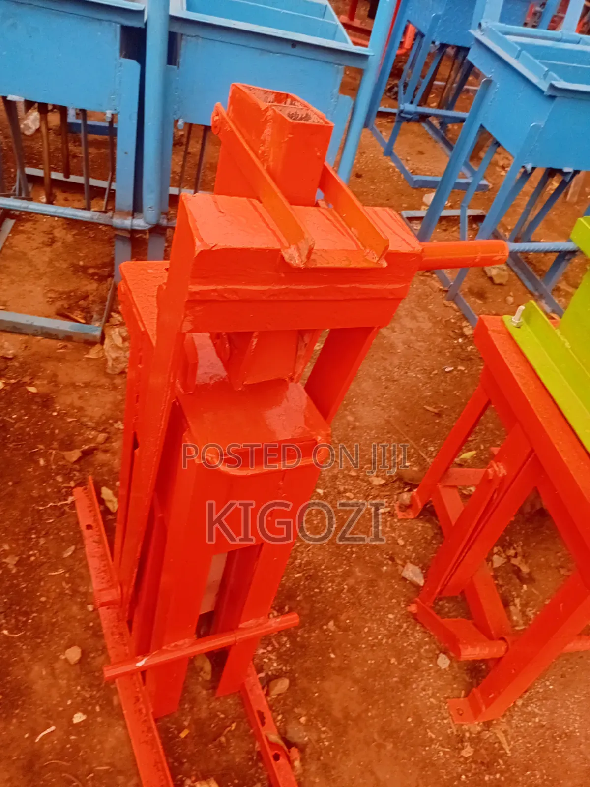 Single Interlocking Brick Making Machine