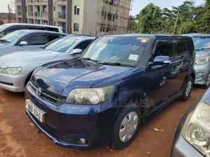 Toyota Corolla Rumion 2012 Blue