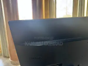 27" Samsung Monitor With Ips Panel and Borderless Design