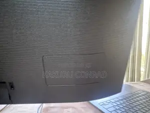 27" Samsung Monitor With Ips Panel and Borderless Design