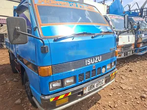 Isuzu Elf Dumper