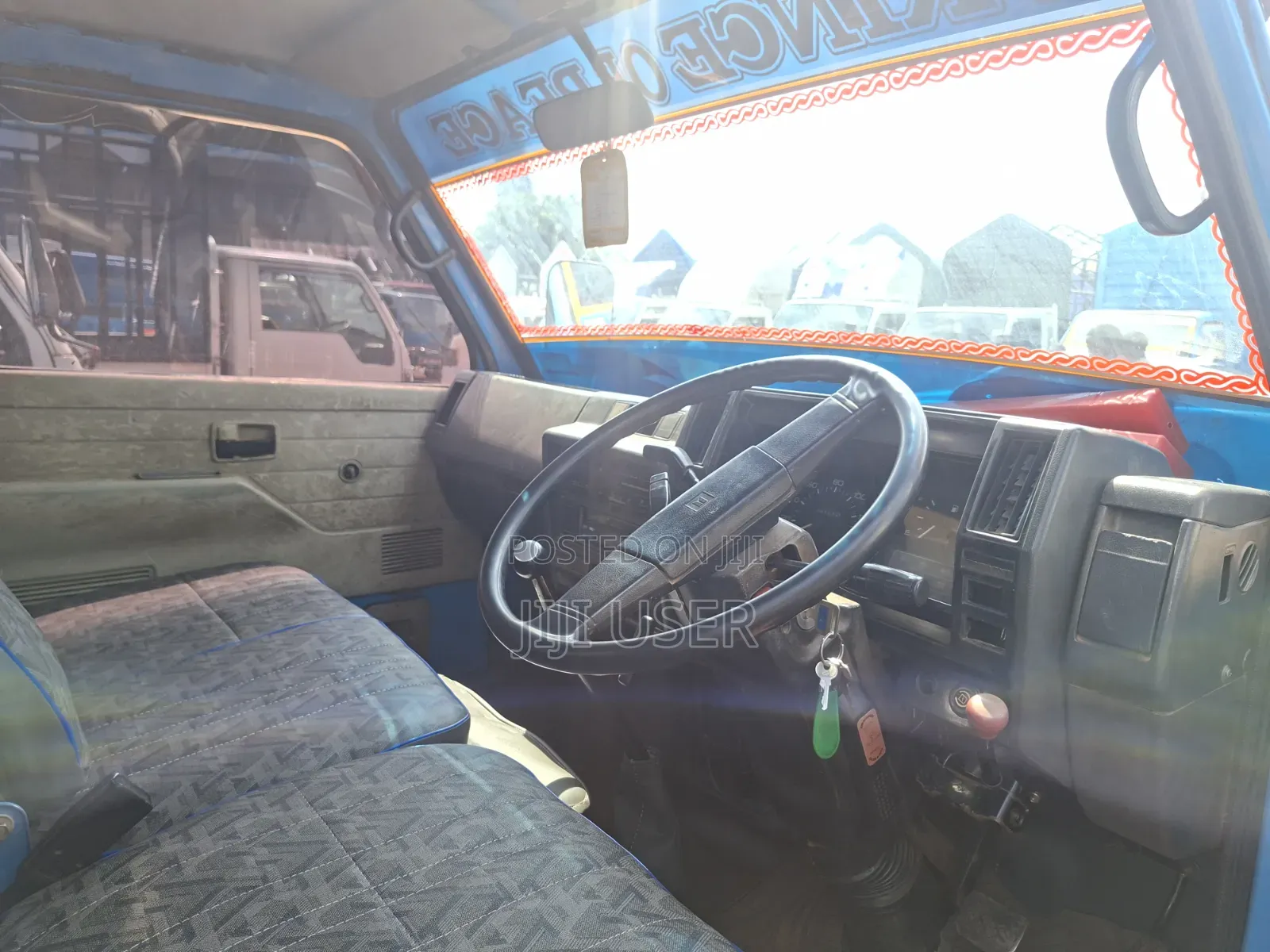 Isuzu Elf Dumper