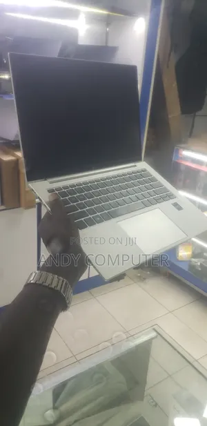 Laptop HP EliteBook 840 G9 16GB Intel Core i7 SSD 512GB